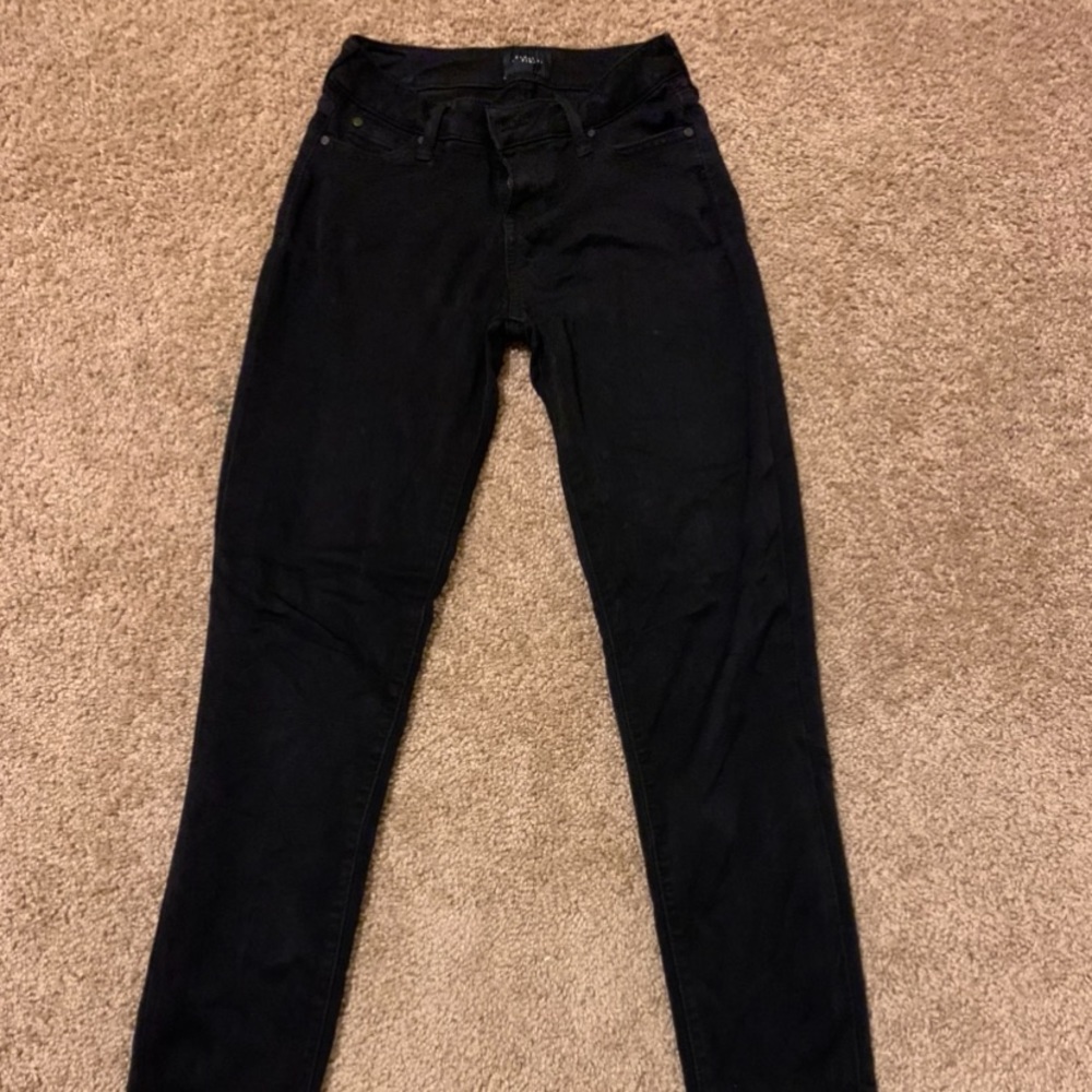 Women’s Black Stretchy Skinny Jeans